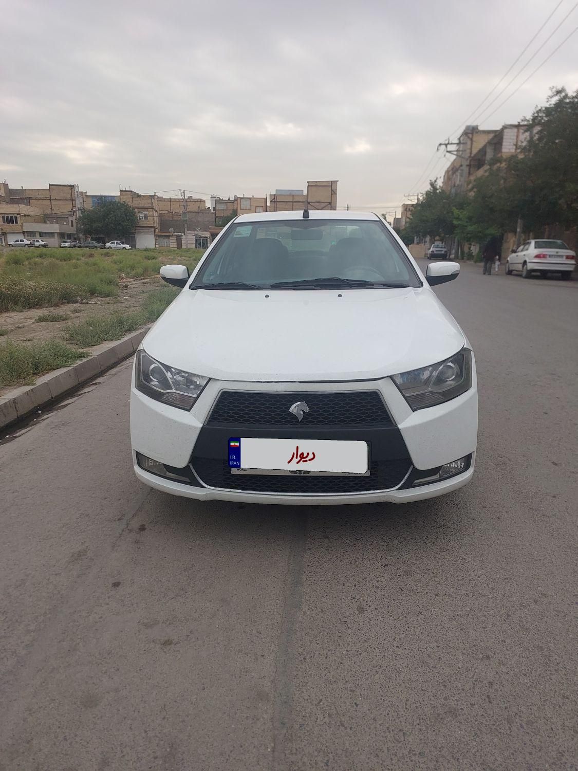 خودرو دنا، معمولی آگهی ann_18689349