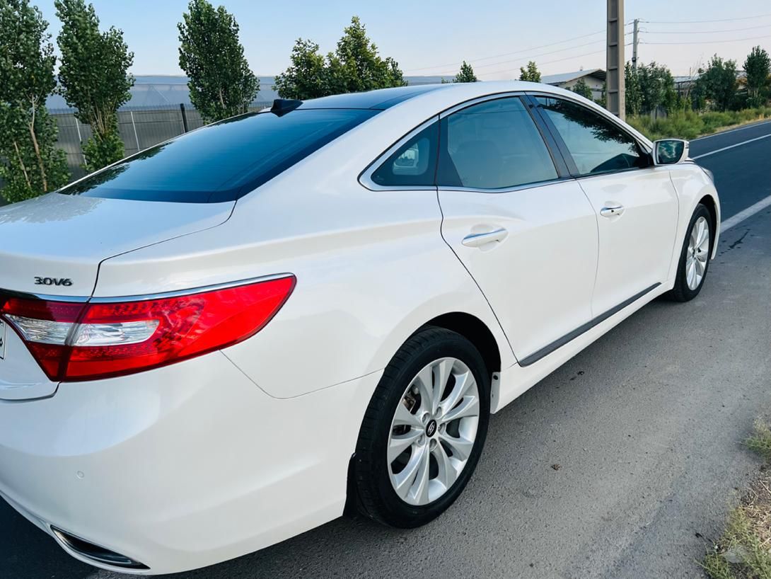 هیوندای آزرا (گرنجور) 3300cc - 2011