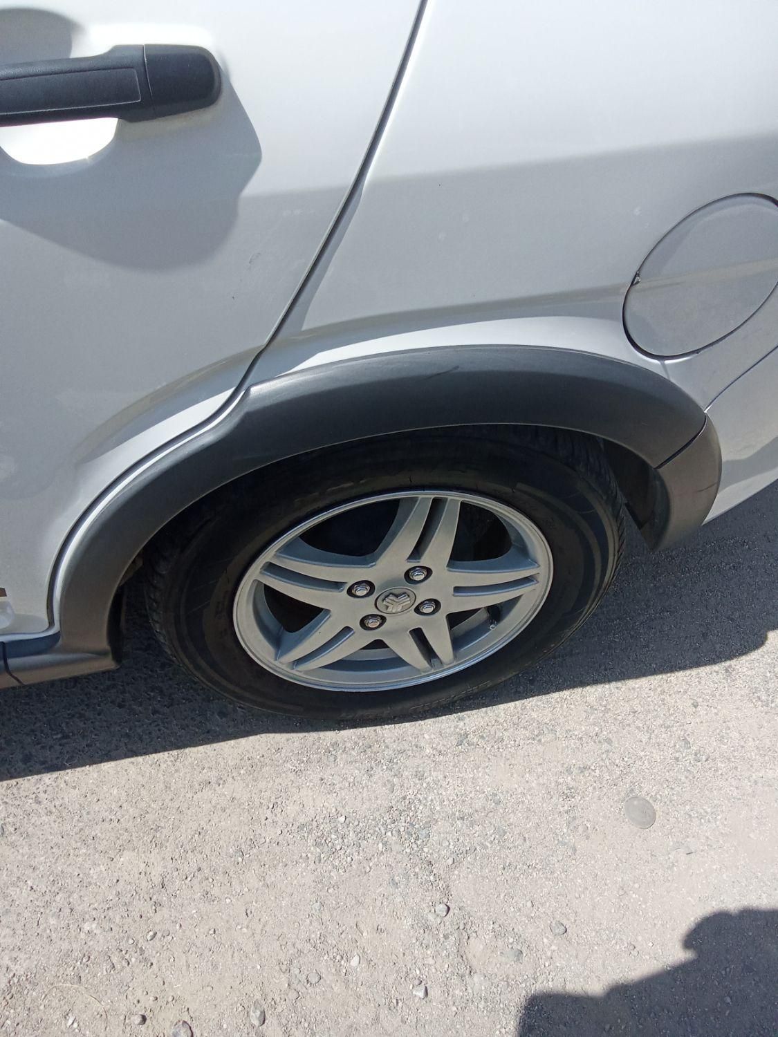 کوییک R دنده‌ای - 1399