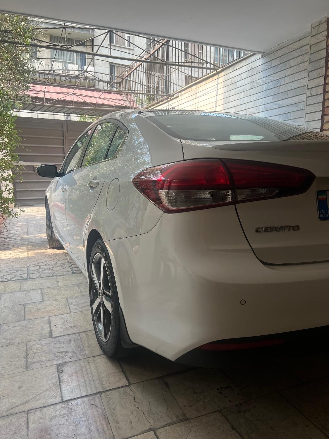 کیا سراتو 2.0 لیتر اتوماتیک GT لاین - 2017
