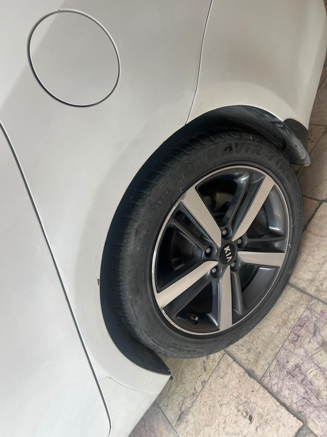 کیا سراتو 2.0 لیتر اتوماتیک GT لاین - 2017