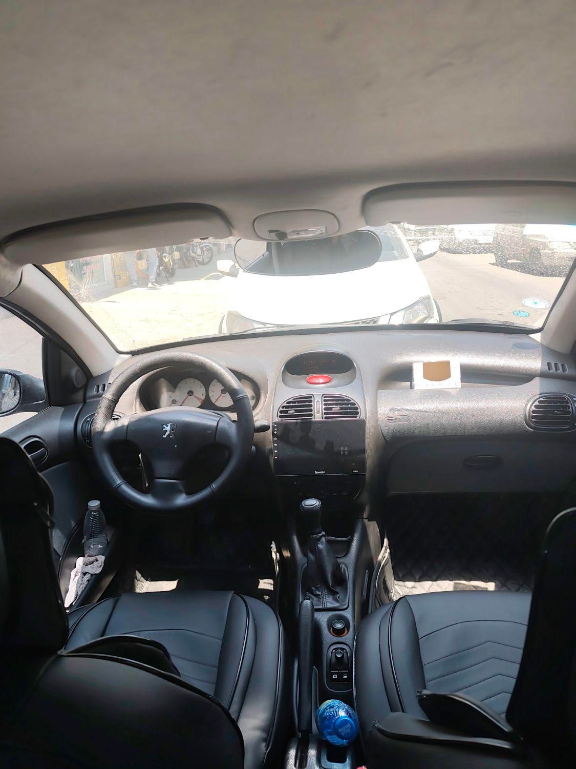 پژو ۲۰۶ صندوق دار v8 - 1393