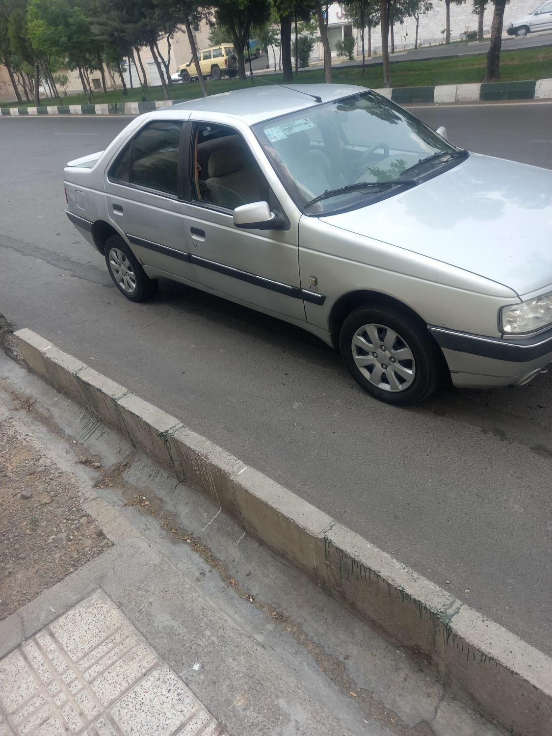 پژو 405 SLX بنزینی TU5 - 1390