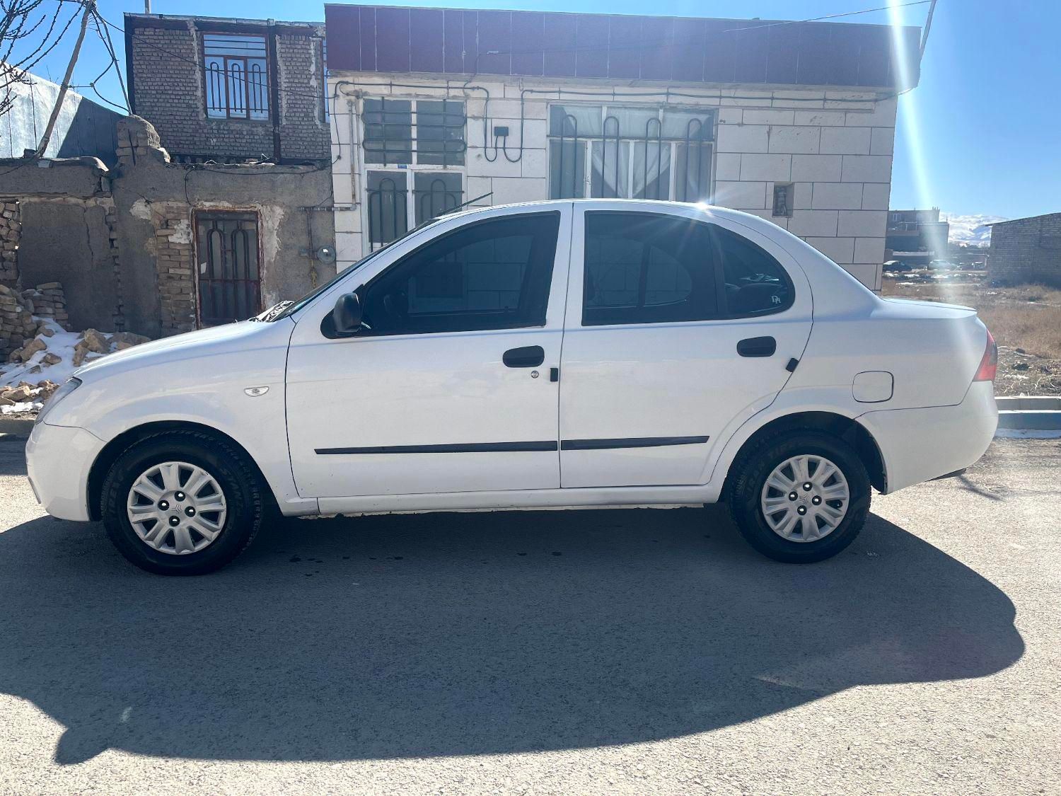 تیبا صندوق دار EX - 1395