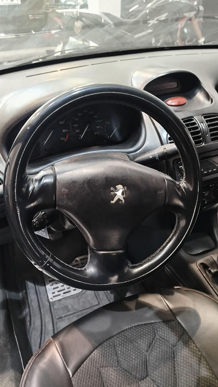 پژو ۲۰۶ صندوق دار v8 - 1389