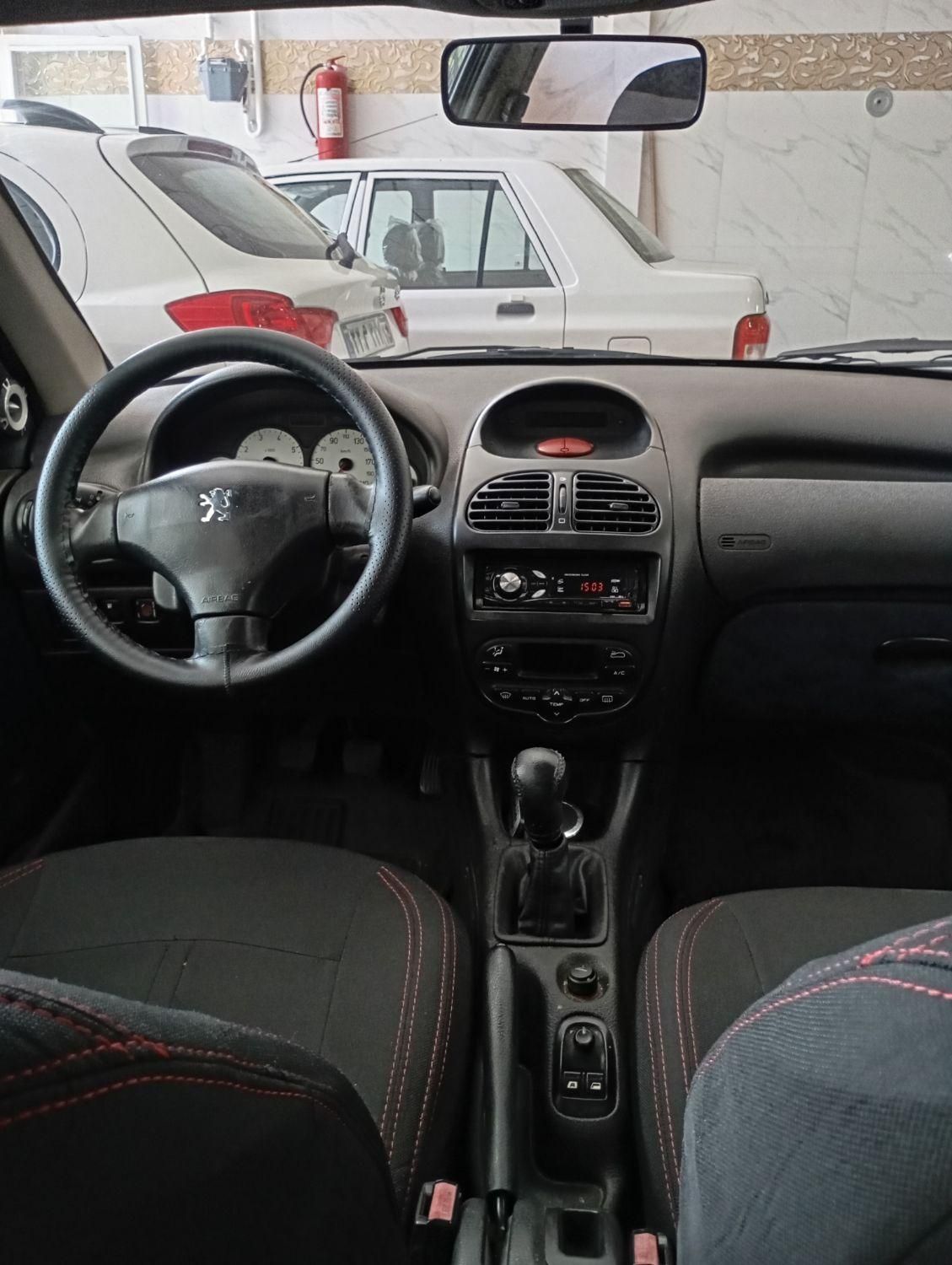 پژو ۲۰۶ صندوق دار v8 - 1386