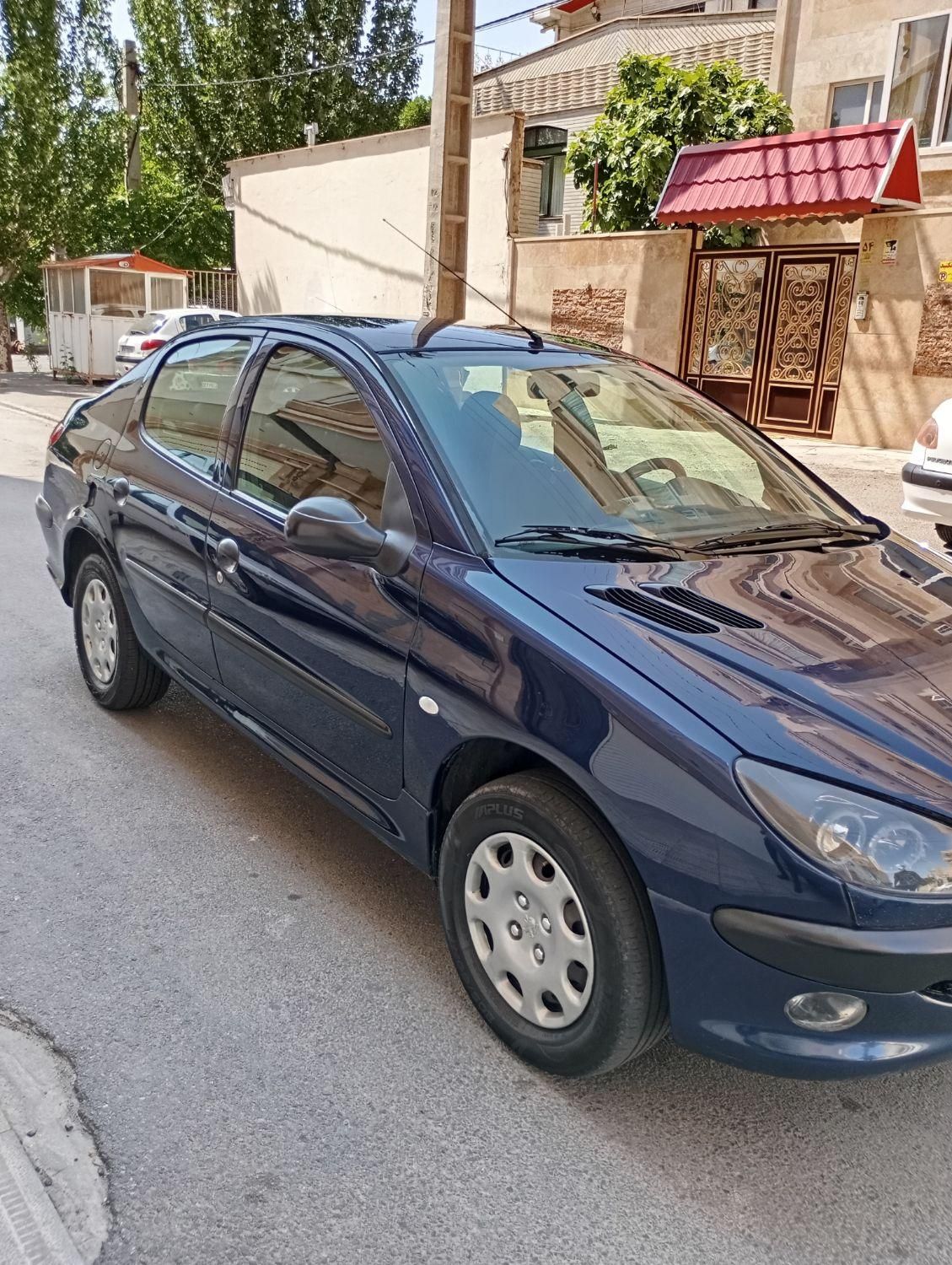 خودرو پژو، ۲۰۶ صندوق دار آگهی ann_18691851