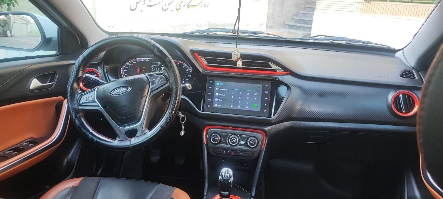 ام وی ام X22 دنده‌ای لاکچری - 1399