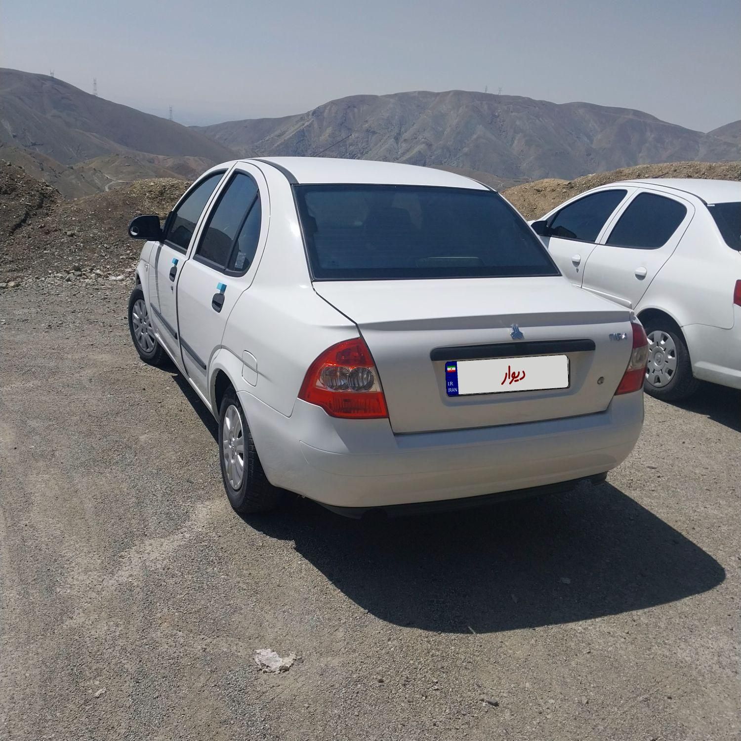 تیبا صندوق دار SX - 1401