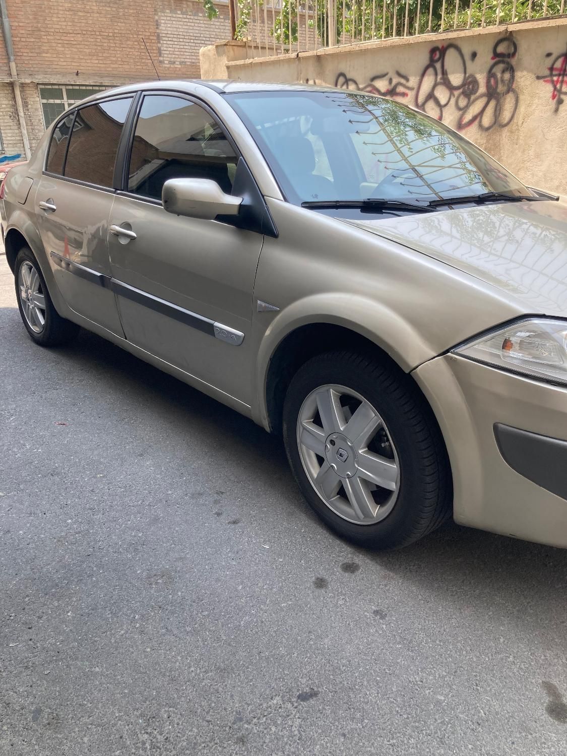 رنو مگان وارداتی اتوماتیک 2000 - 2006