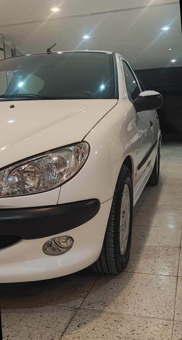 پژو ۲۰۶ صندوق دار v8 - 1393