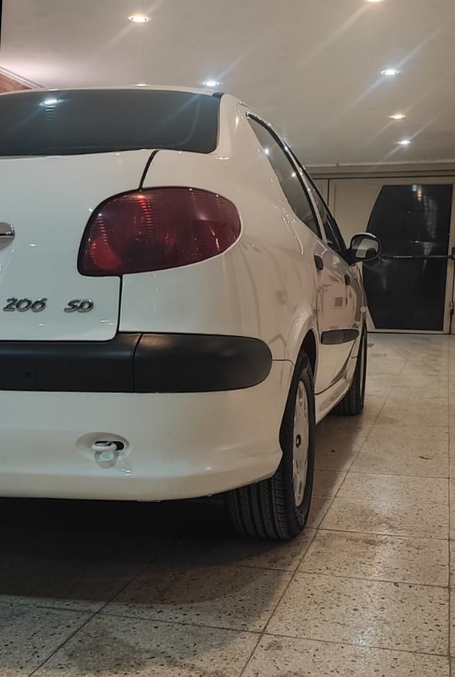 پژو ۲۰۶ صندوق دار v8 - 1393