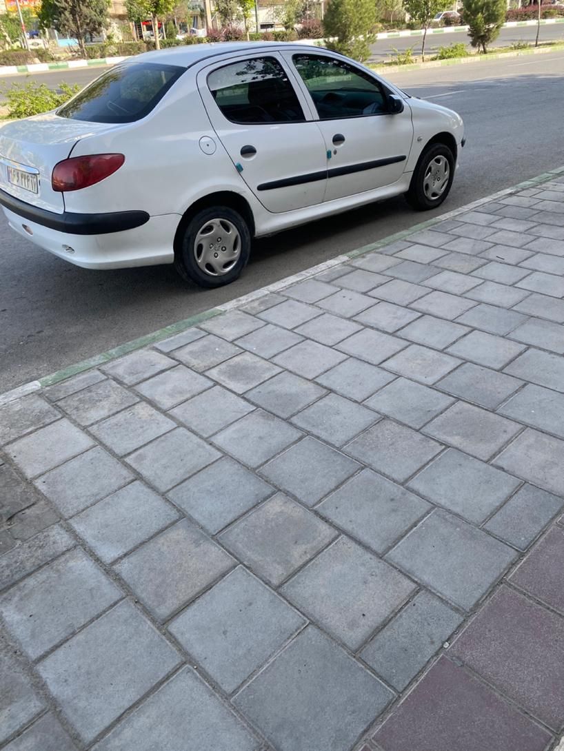 خودرو پژو، ۲۰۶ صندوق دار آگهی ann_18693337