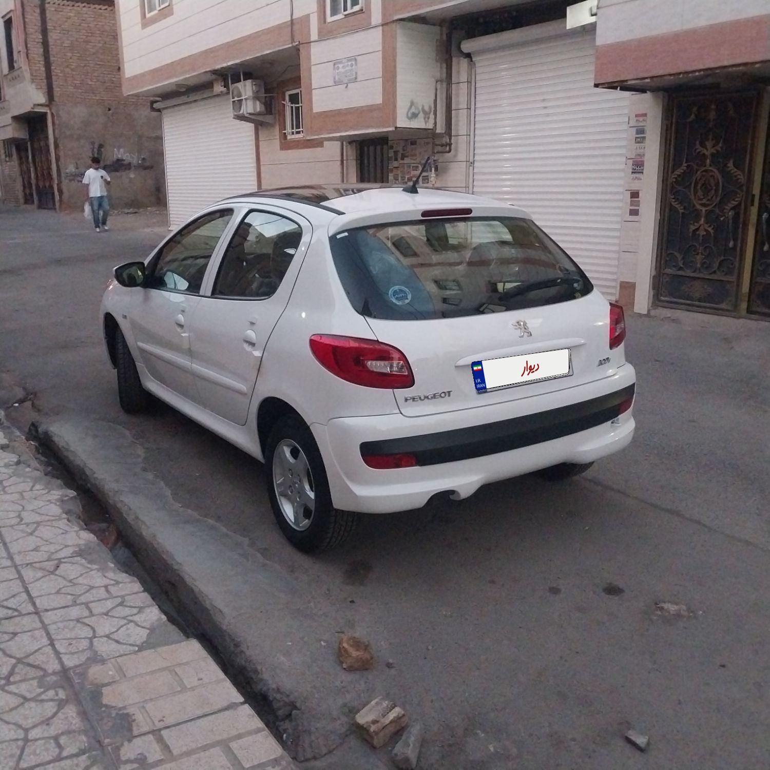 پژو 207 اتوماتیک TU5P - 1404