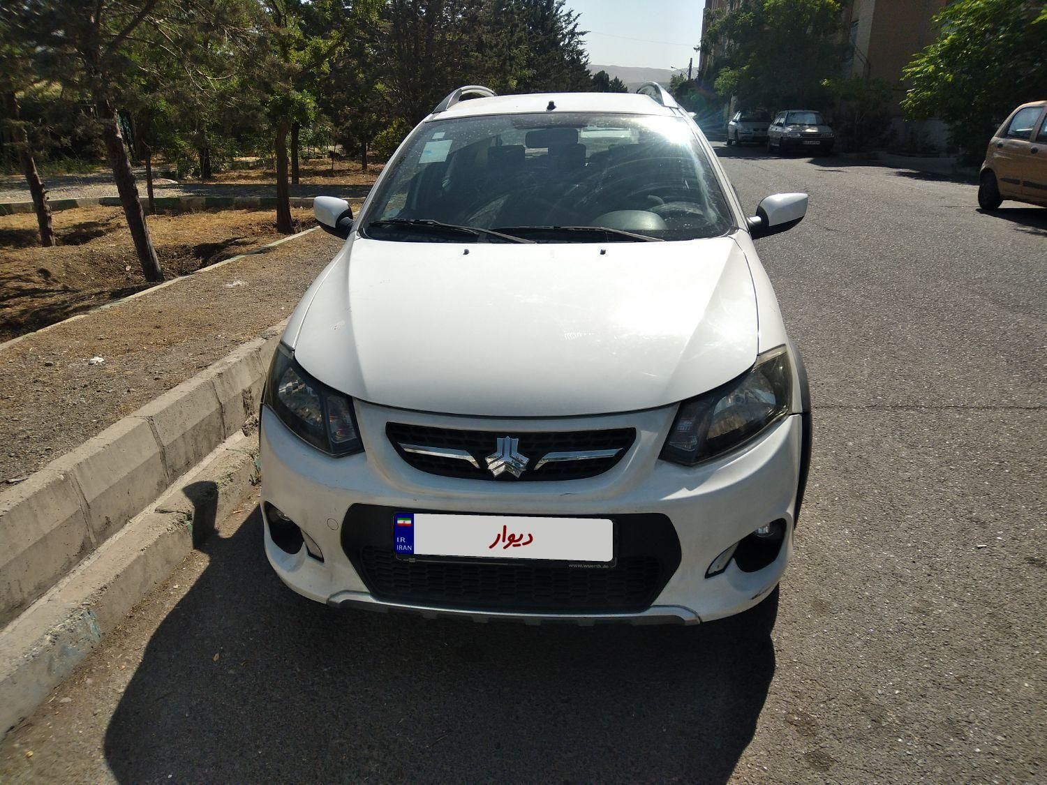 خودرو کوییک، معمولی آگهی ann_18695351
