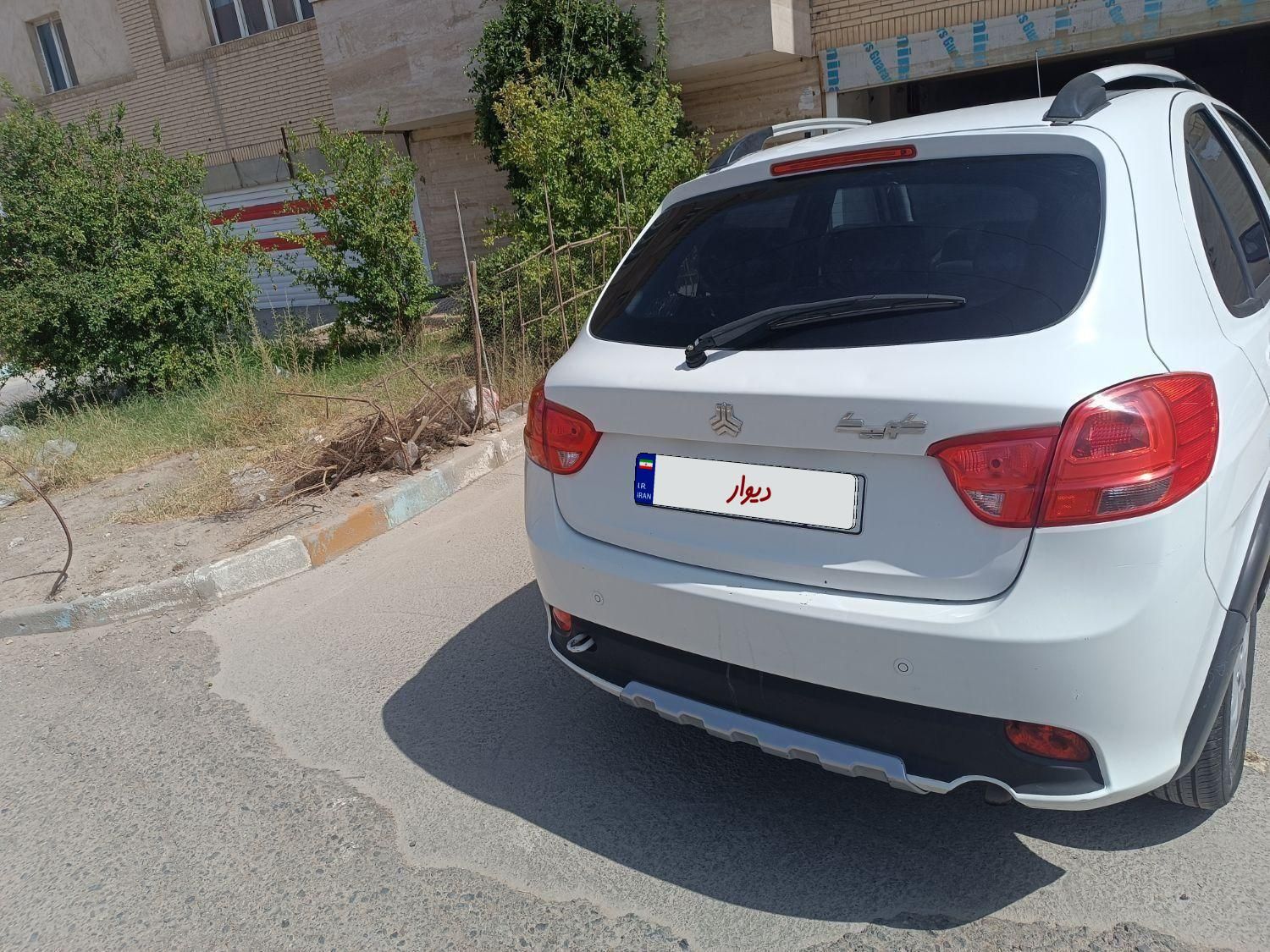 خودرو کوییک، معمولی آگهی ann_18695434