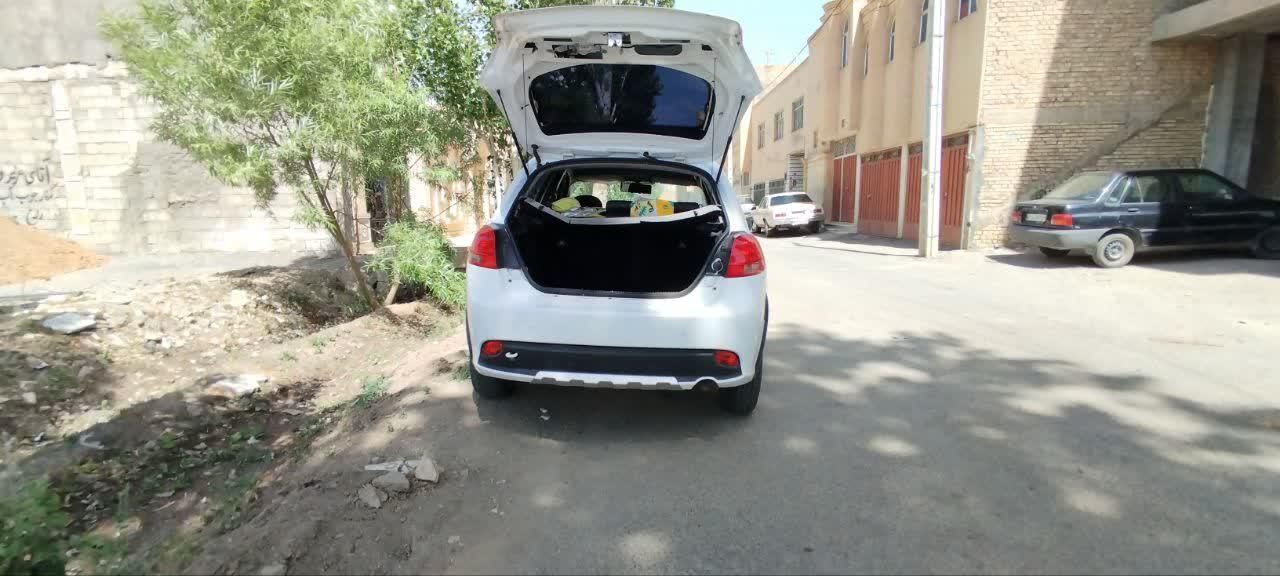 خودرو کوییک، R آگهی ann_18695536