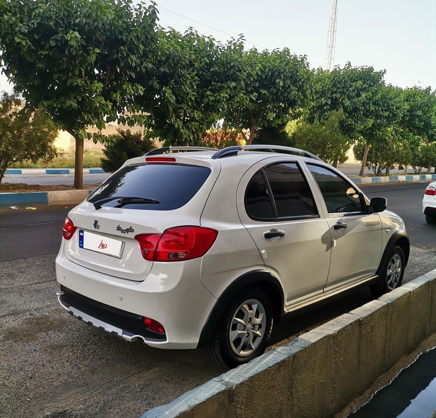 خودرو کوییک، معمولی آگهی ann_18696973