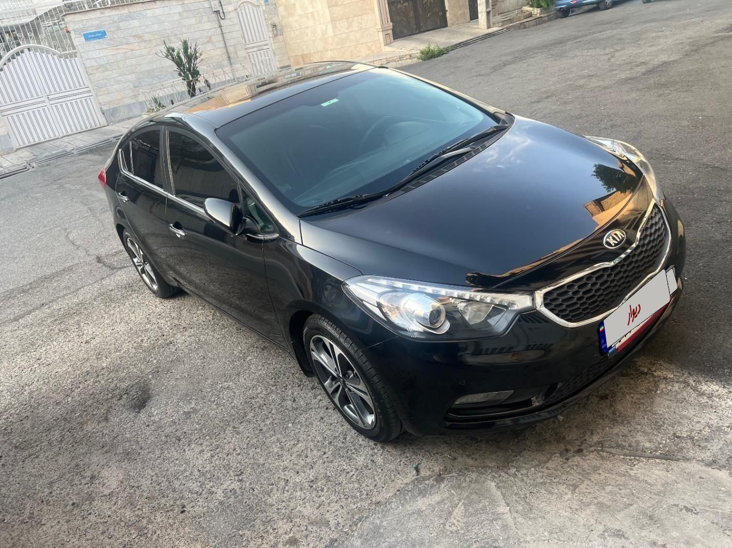 کیا سراتو 2.0 لیتر اتوماتیک GT لاین - 2015
