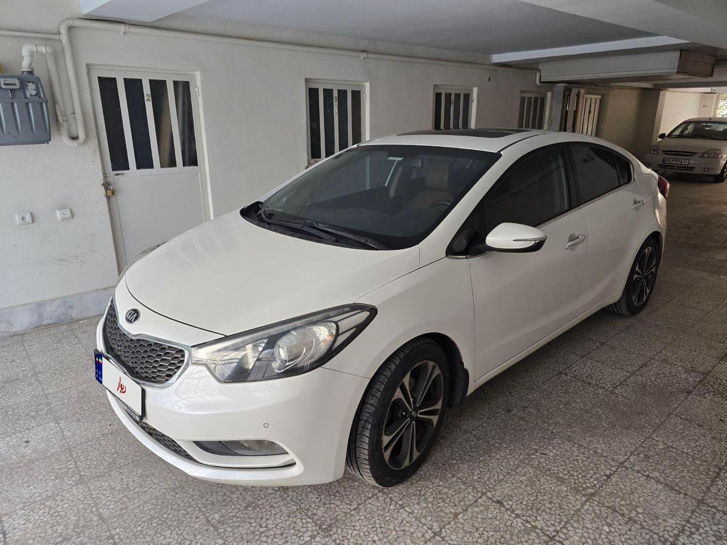 کیا سراتو 2.0 لیتر اتوماتیک GT لاین - 2014