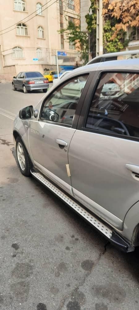 خودرو رنو، ساندرو آگهی ann_18697190