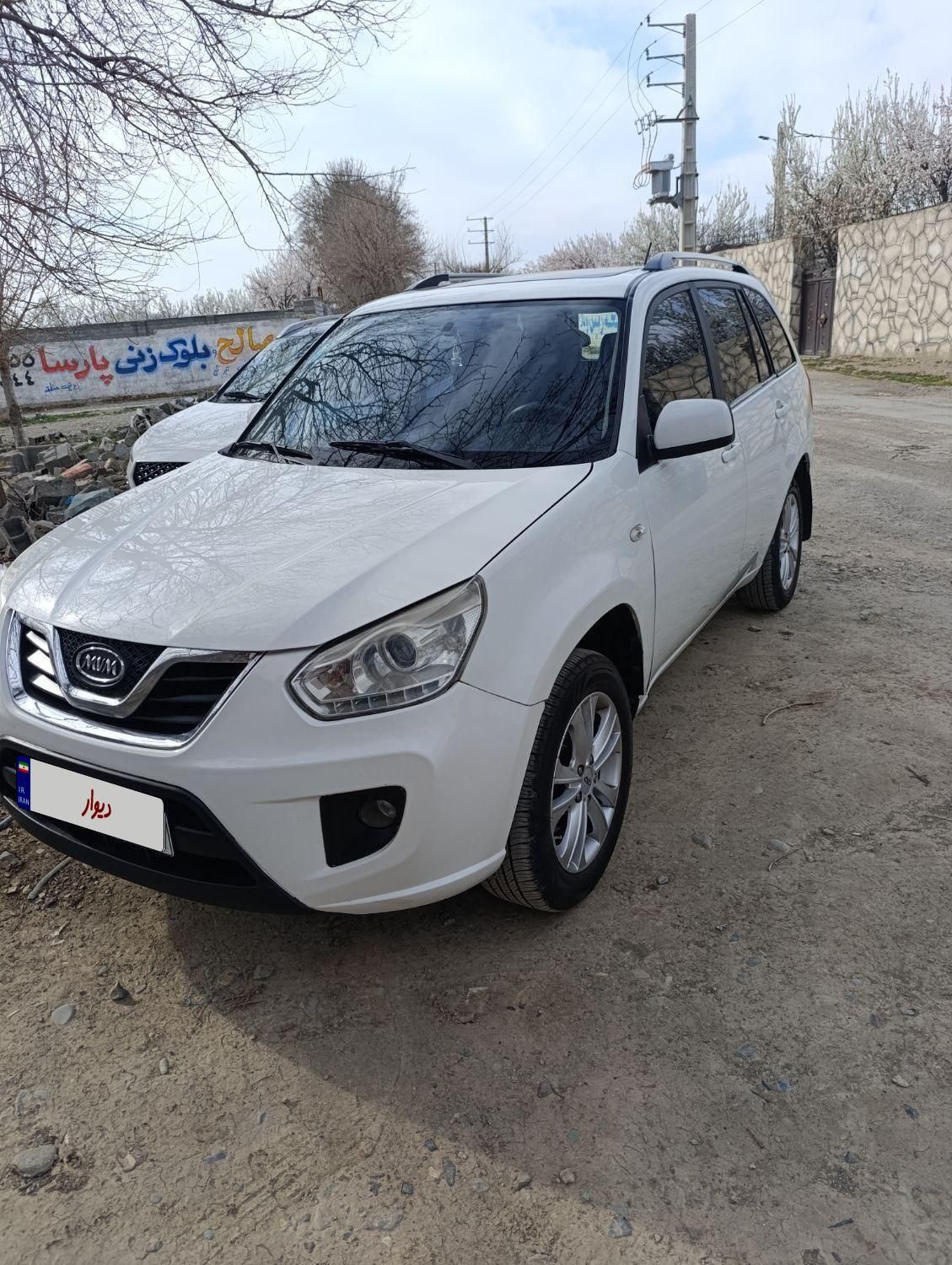 خودرو ام وی ام، X33 آگهی ann_18697225