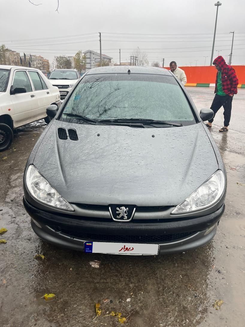 پژو ۲۰۶ صندوق دار v8 - 1386