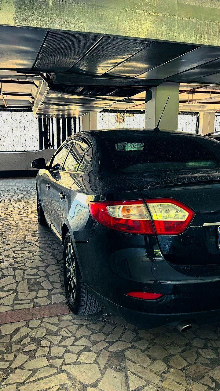 خودرو رنو، فلوئنس آگهی ann_18697584