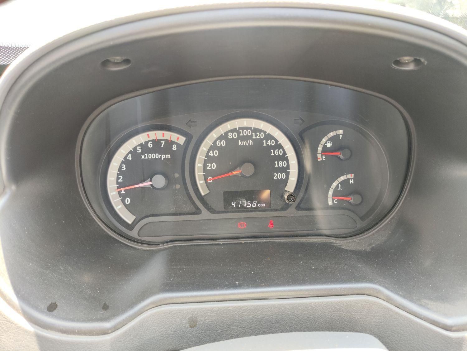 تیبا صندوق دار SX - 1401