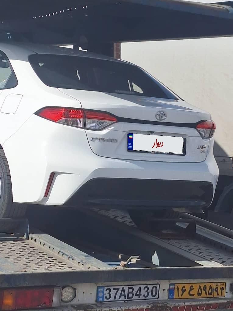 تویوتا کمری XLE - 2023