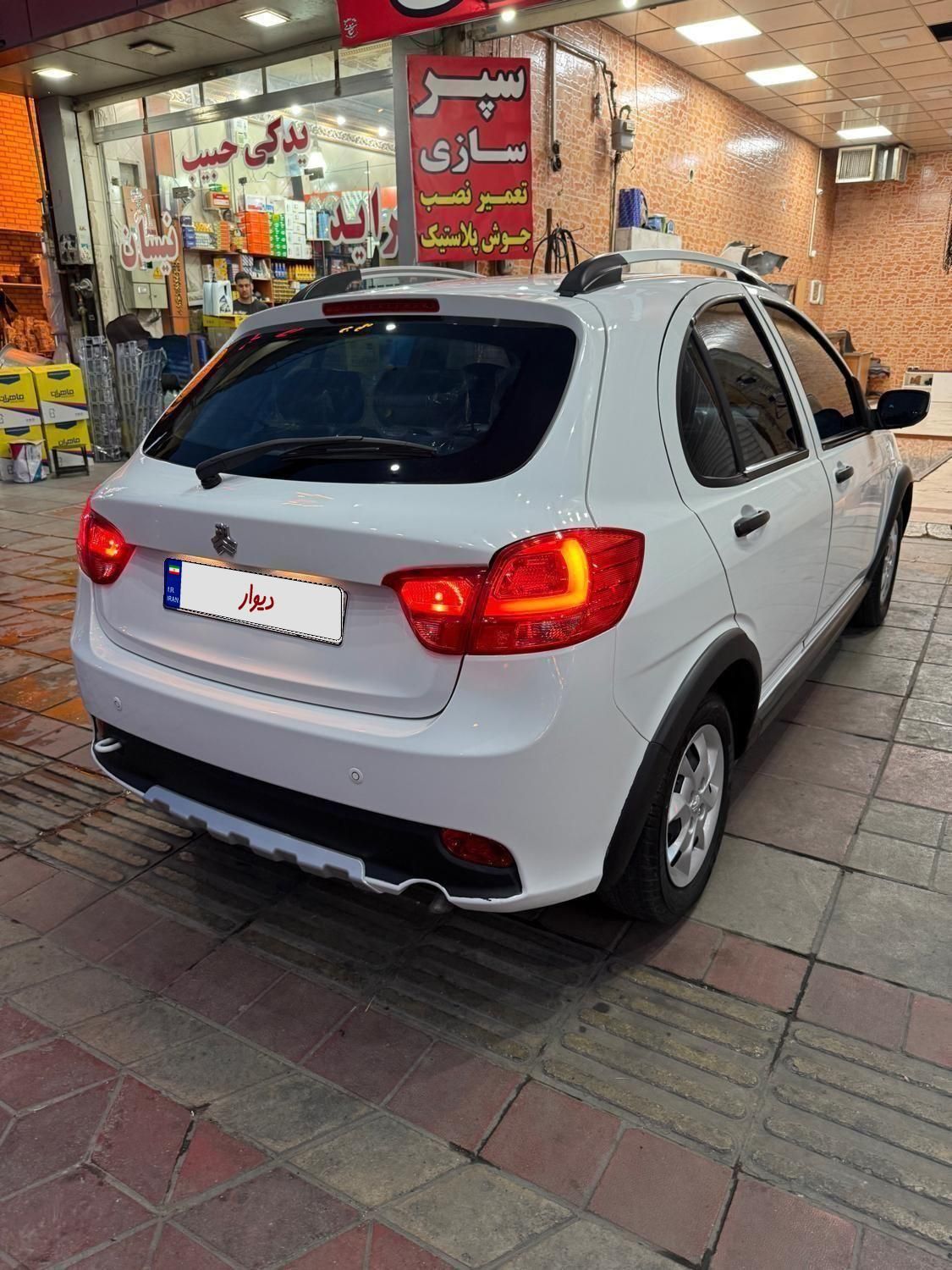 خودرو کوییک، معمولی آگهی ann_18699528