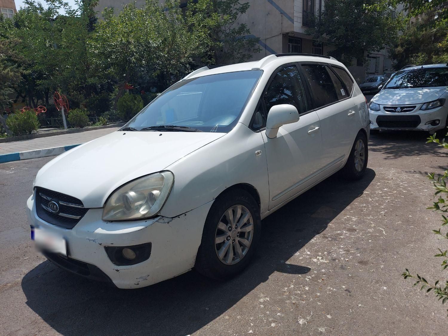 کیا کارنز فول UN - 2010