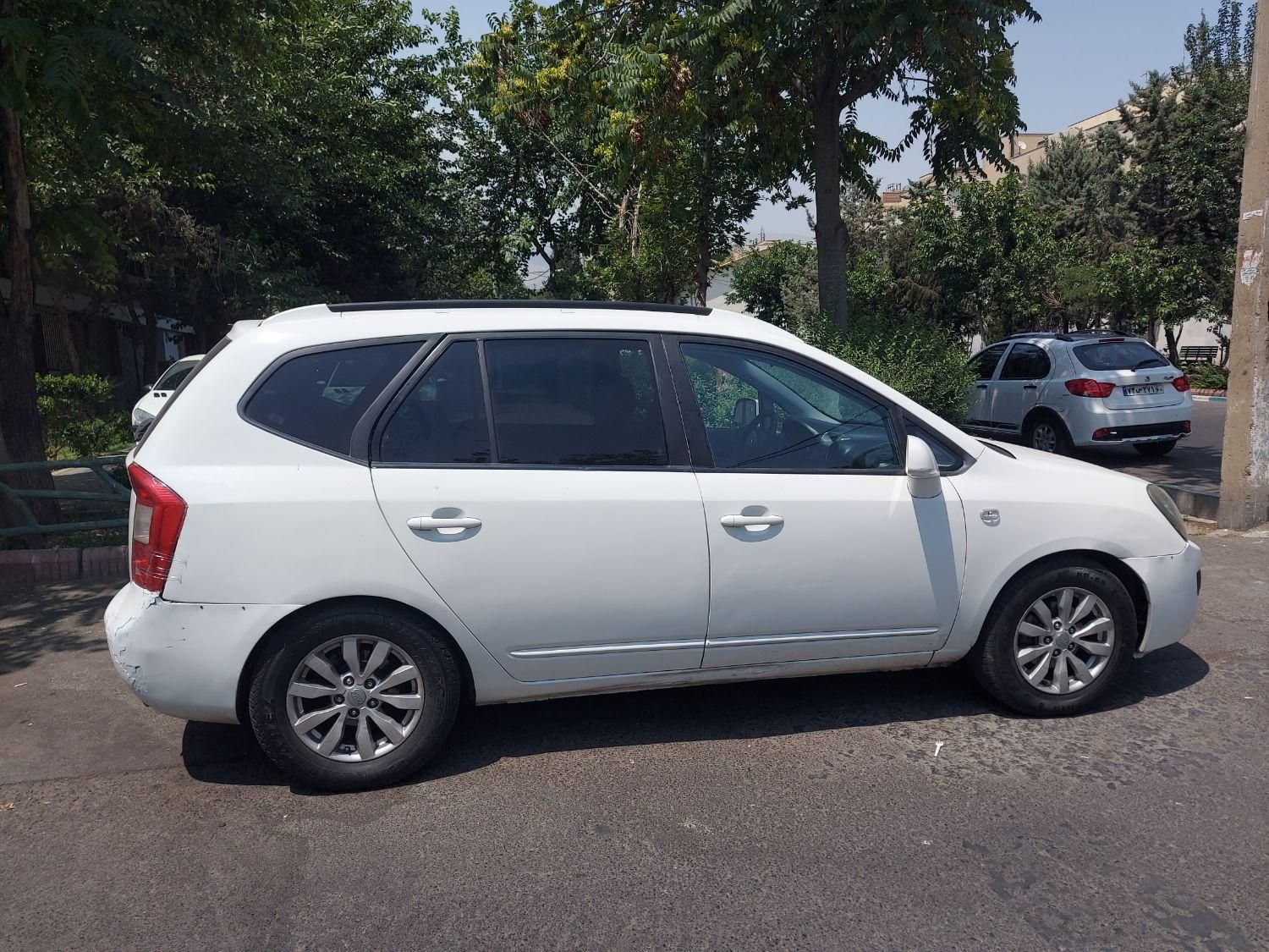 کیا کارنز فول UN - 2010