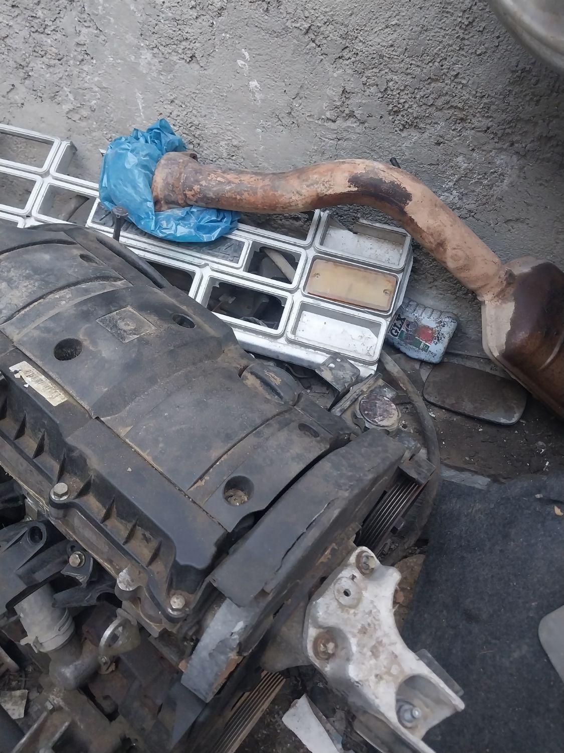 پژو ۲۰۶ صندوق دار v8 - 1397