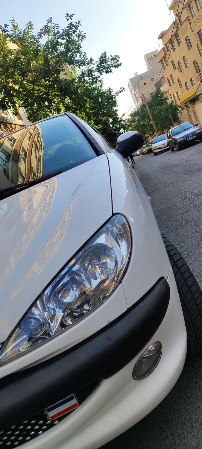 پژو ۲۰۶ صندوق دار v8 - 1395