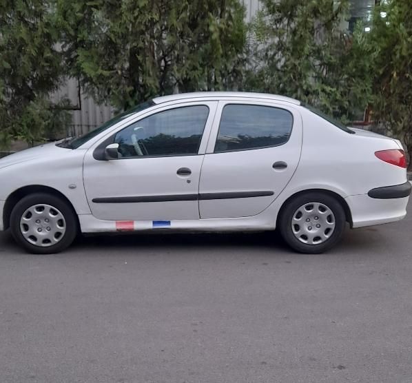 پژو ۲۰۶ صندوق دار v8 - 1394