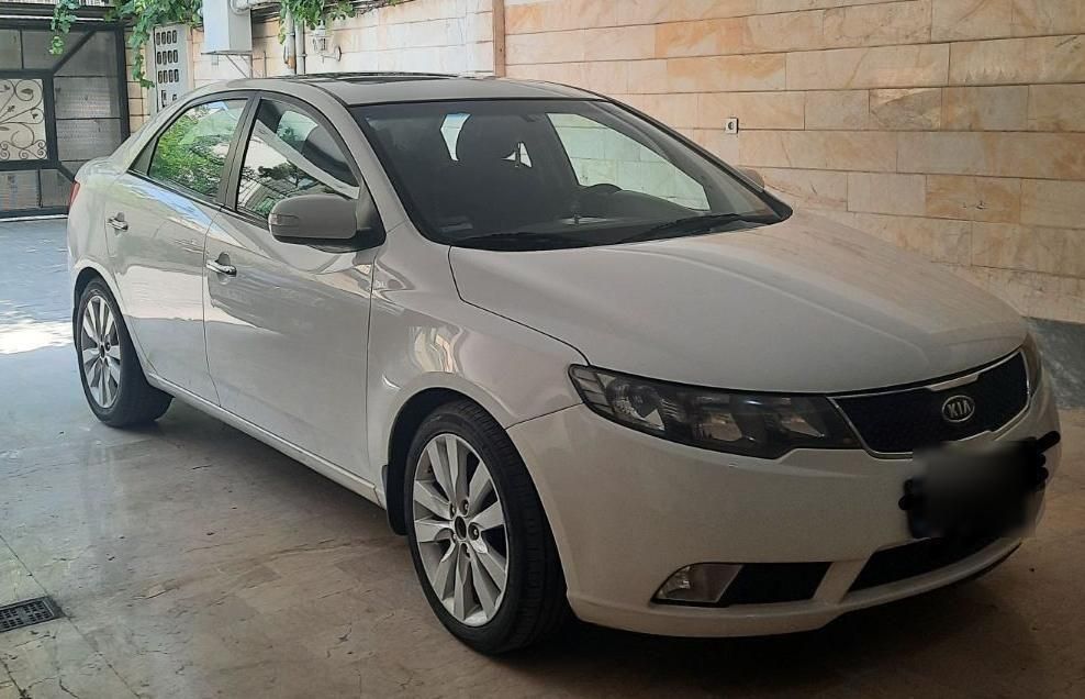کیا سراتو 2.0 لیتر اتوماتیک GT لاین - 2010