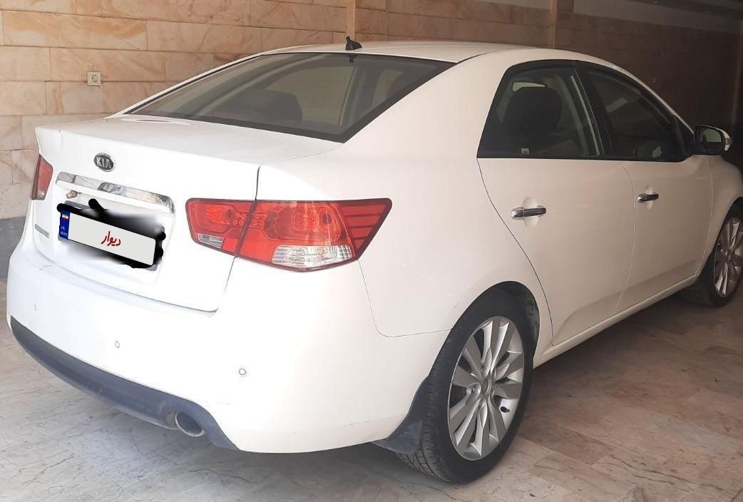 کیا سراتو 2.0 لیتر اتوماتیک GT لاین - 2010