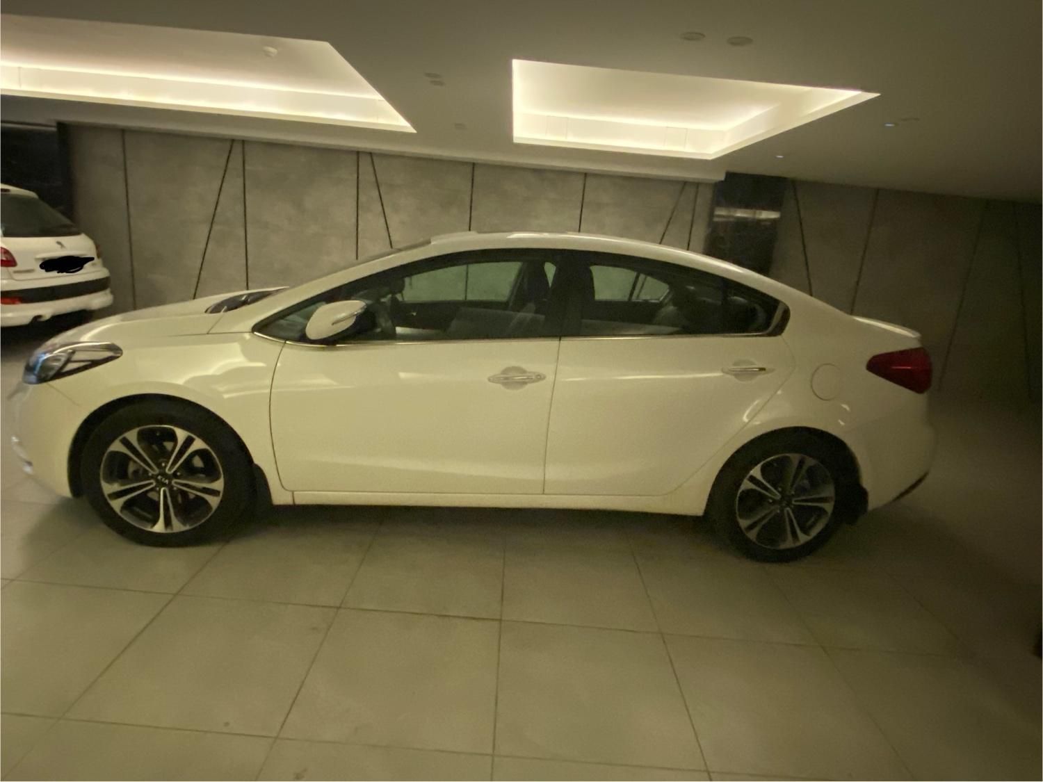 کیا سراتو 2.0 لیتر اتوماتیک GT لاین - 2015