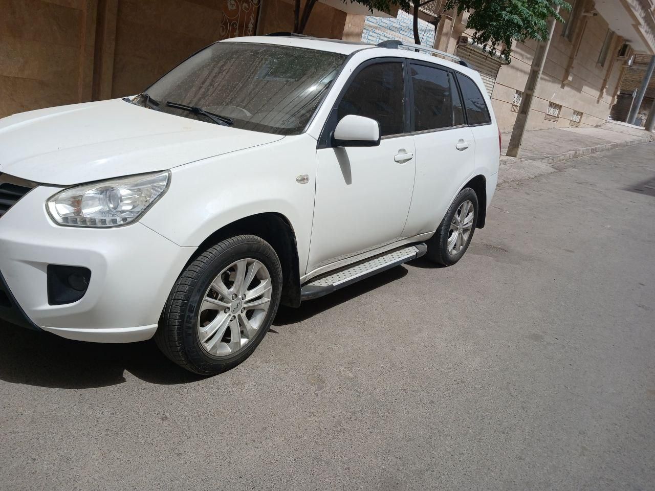 خودرو ام وی ام، X33 آگهی ann_18701295