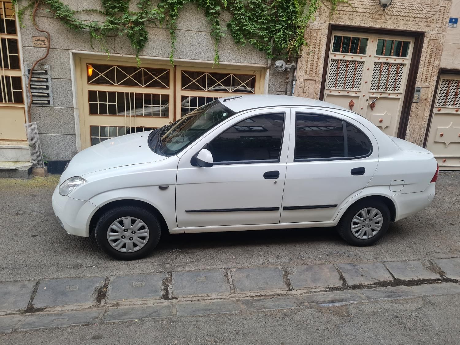 تیبا صندوق دار SX - 1398