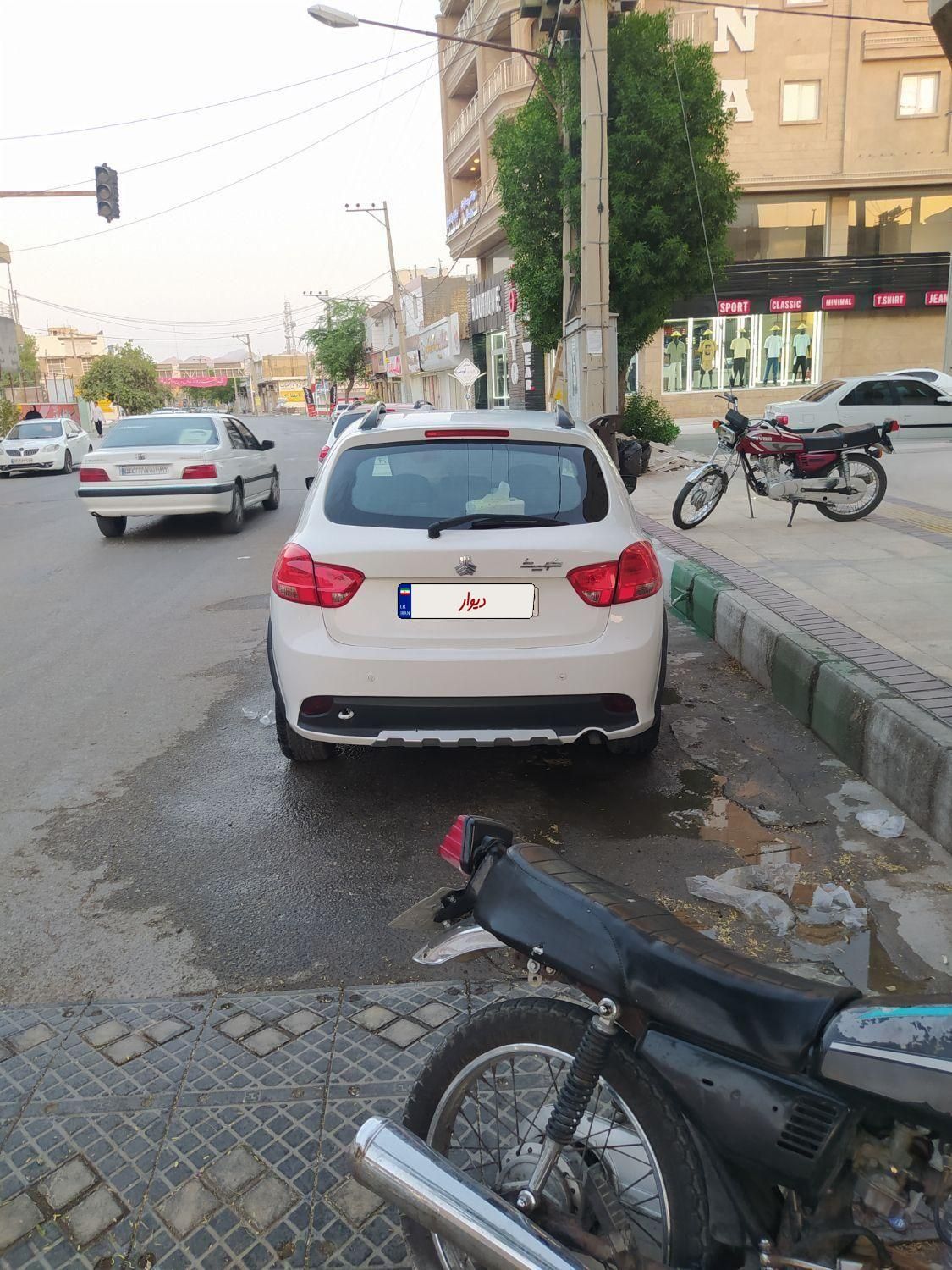 خودرو کوییک، معمولی آگهی ann_18701650
