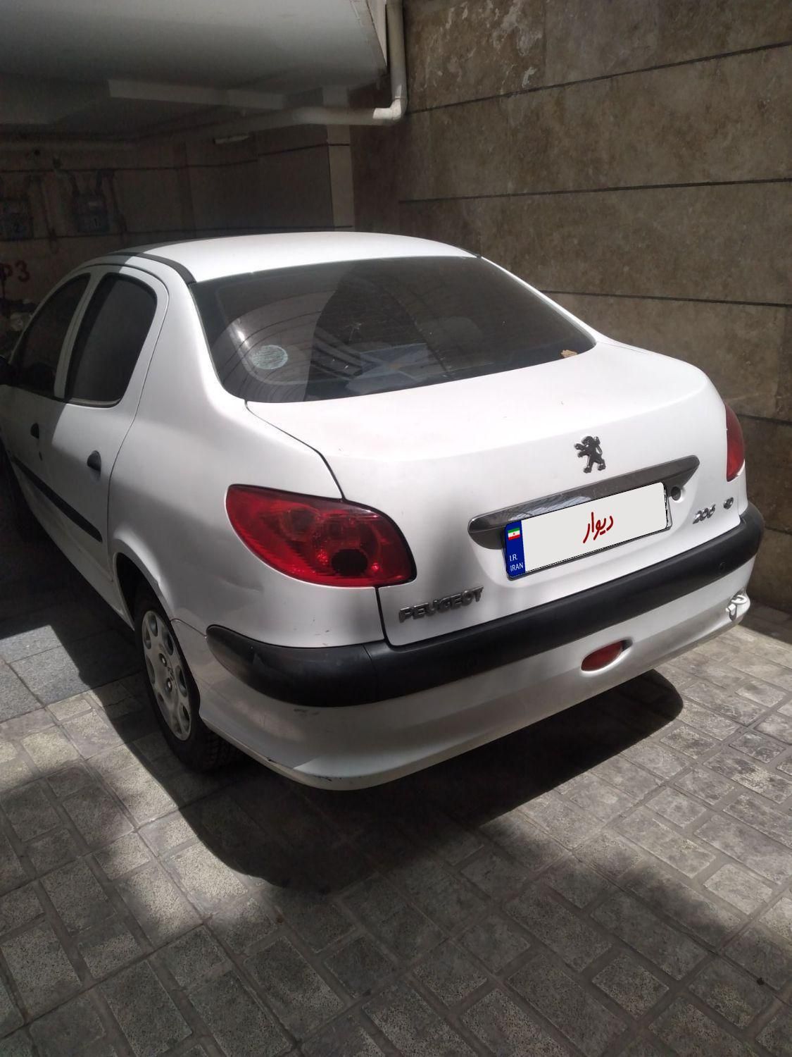 خودرو پژو، ۲۰۶ صندوق دار آگهی ann_18701681