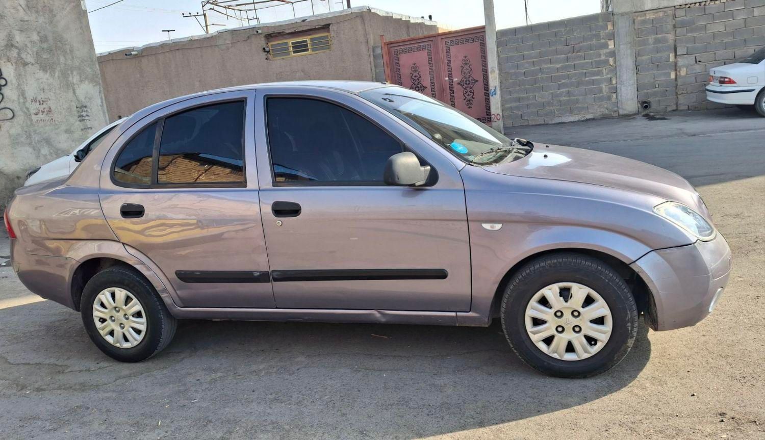 تیبا صندوق دار SX - 1390