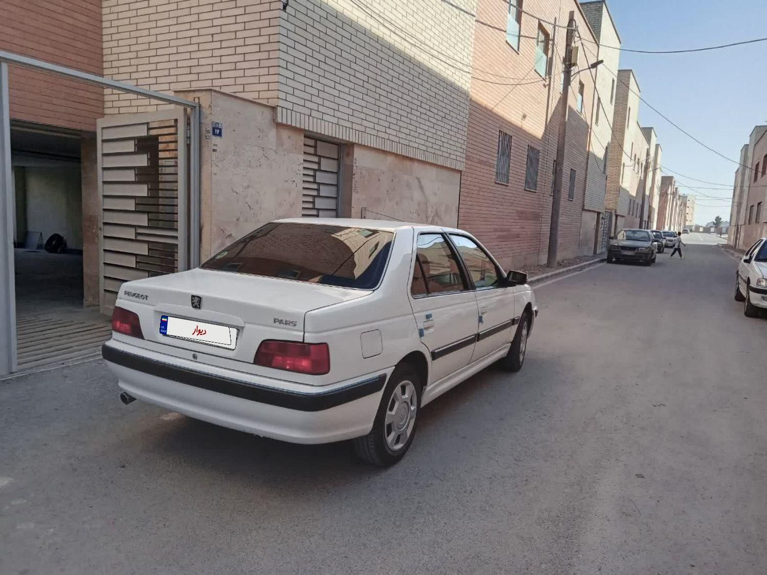 پژو پارس XU7P - 1402
