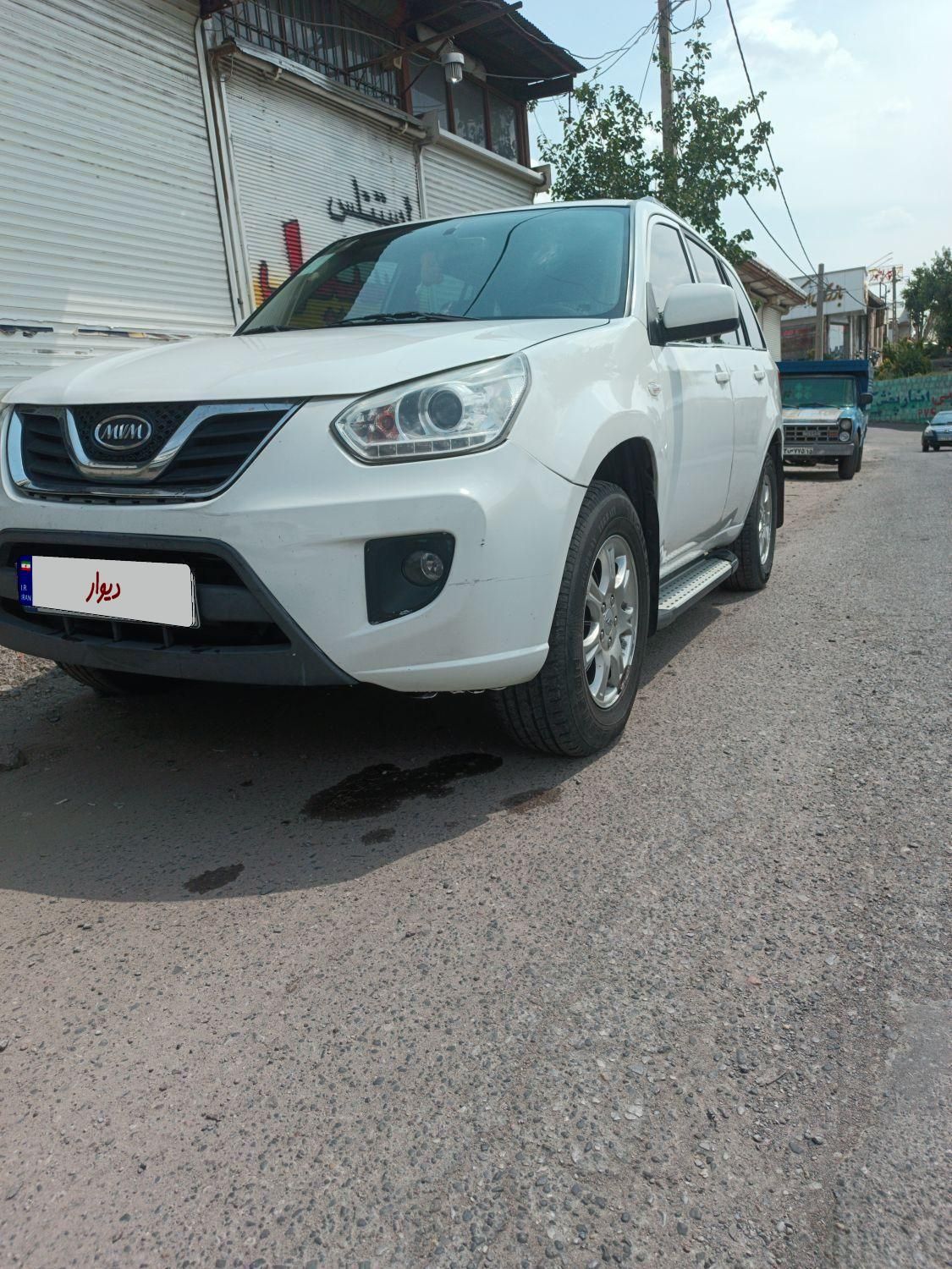ام وی ام X33 دنده‌ای ساده - 1395