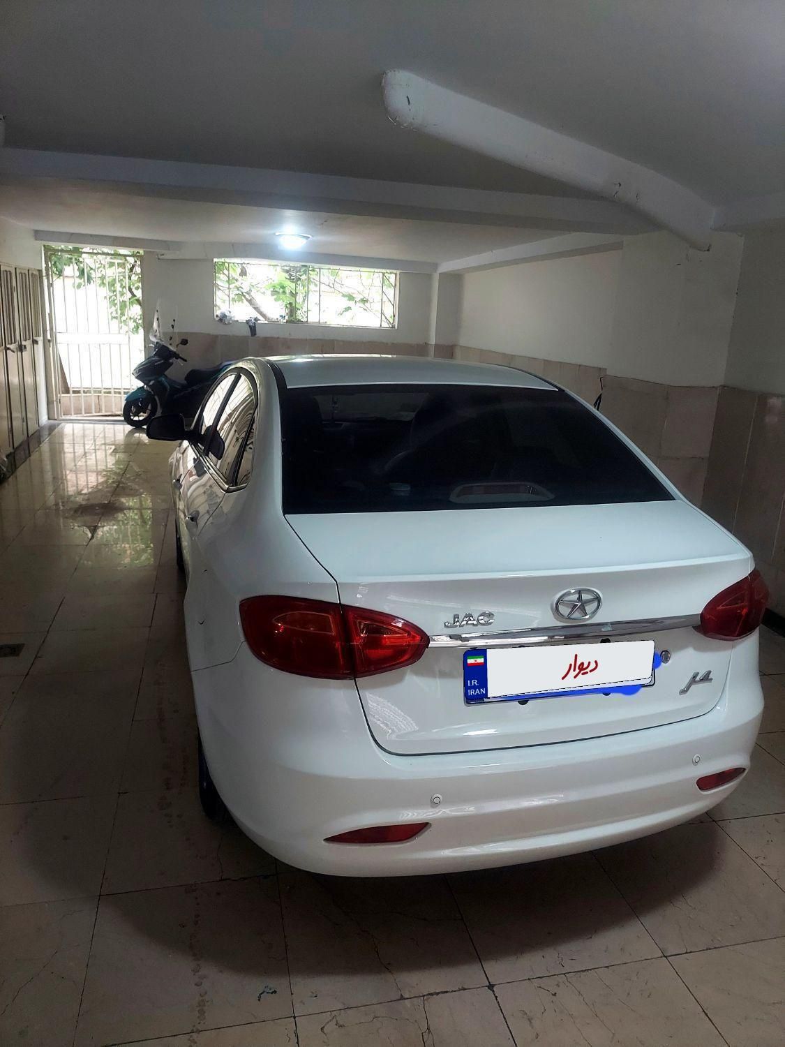 جک J4 اتوماتیک ساده - 1401