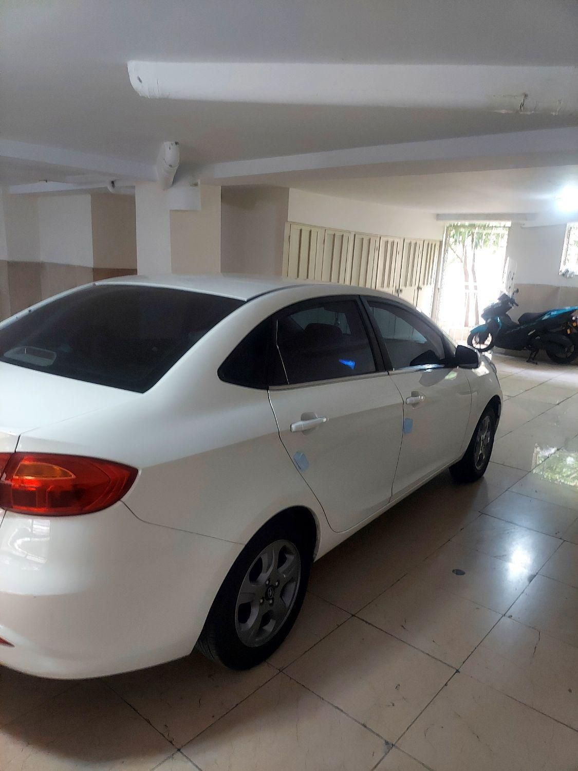 جک J4 اتوماتیک ساده - 1401