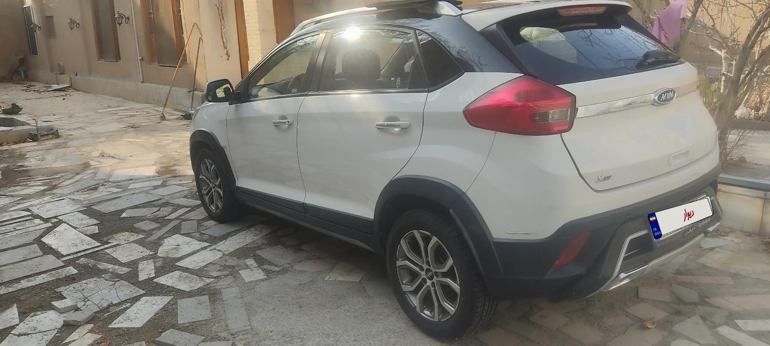 خودرو ام وی ام، X22 آگهی ann_18704103