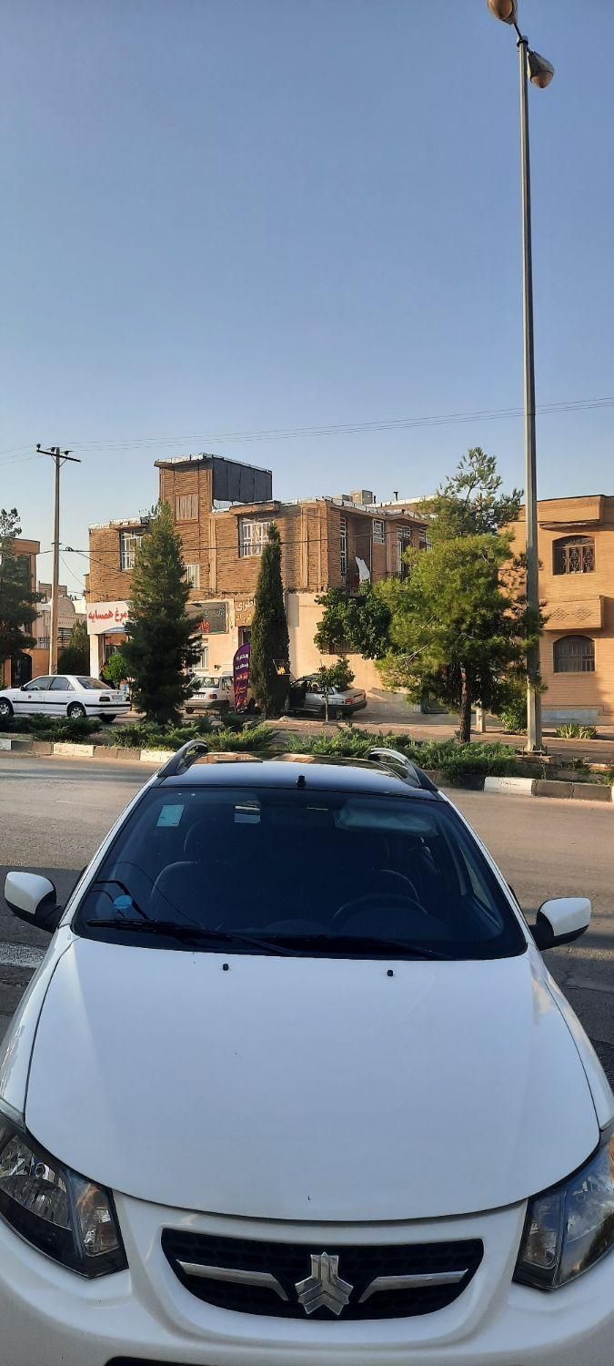 خودرو کوییک، R آگهی ann_18704760